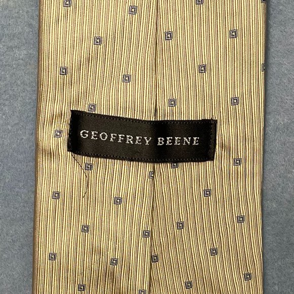 Bundle of 3 100% Silk Used Neckties. Made in the USA. - Picture 3 of 5